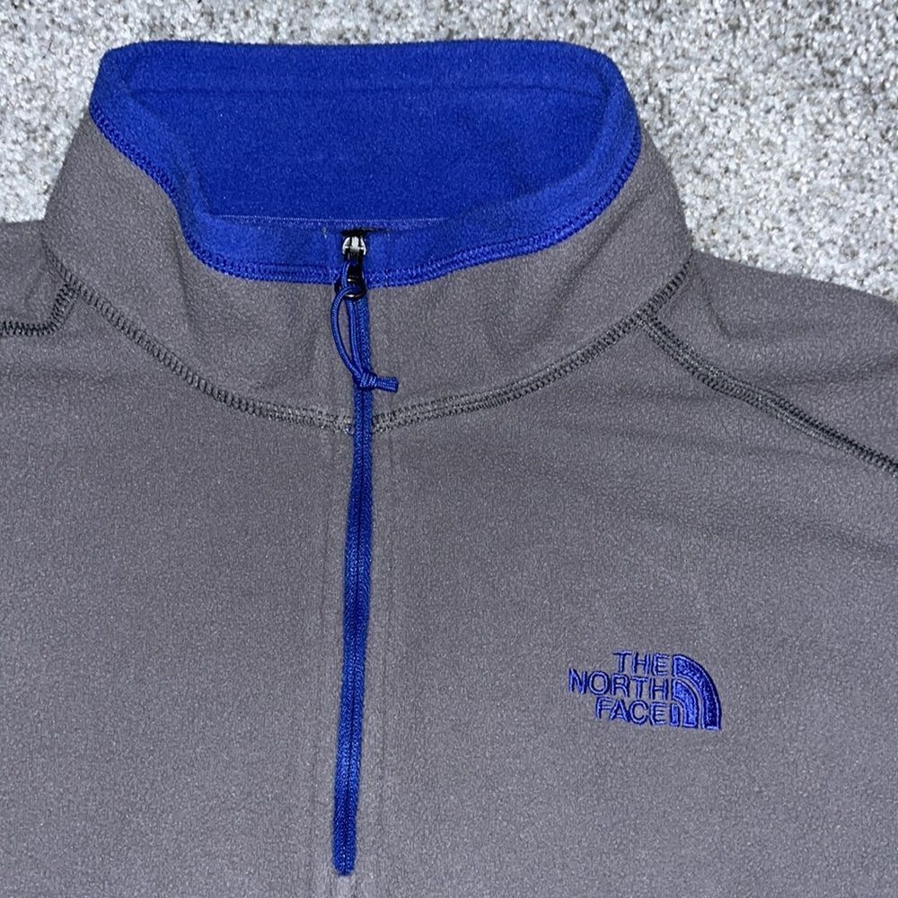 Gray Blue The North Face Women's 1/4 zipper Pullover fleece sweater sweatshirt